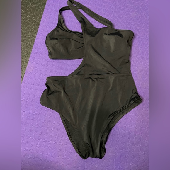Adore me Alaine Contour Black One-Shoulder Swimsuit‎ size large - Picture 2 of 13